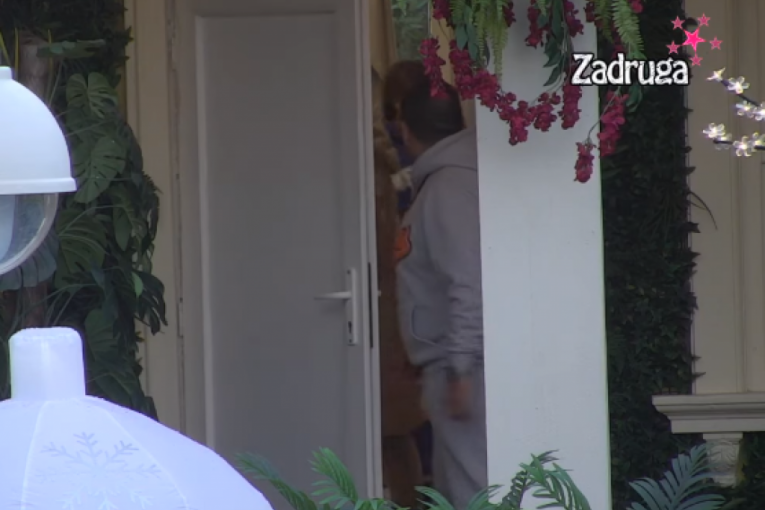 Marija Kulić tera Nenada Macanovića iz apartana