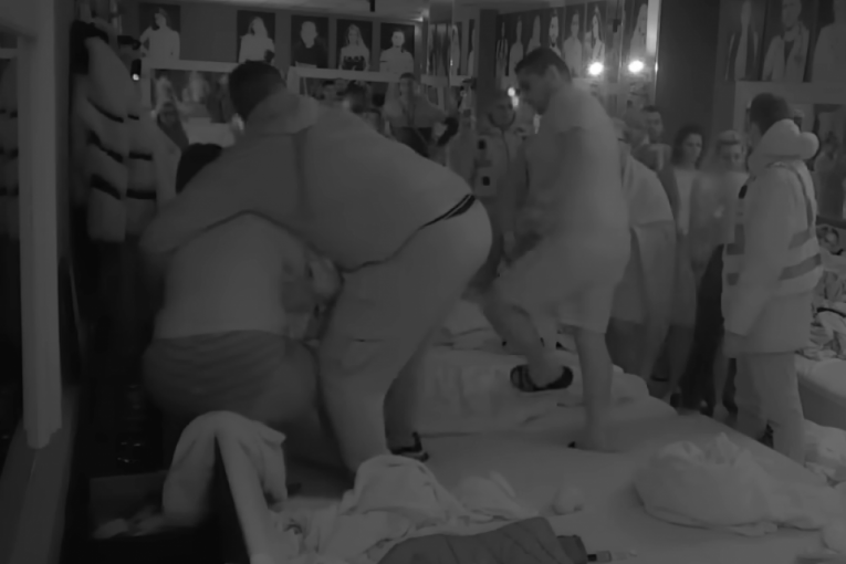 Miljana uništava Anitine stvari, ona urla iz petnih žila Zadruga 6