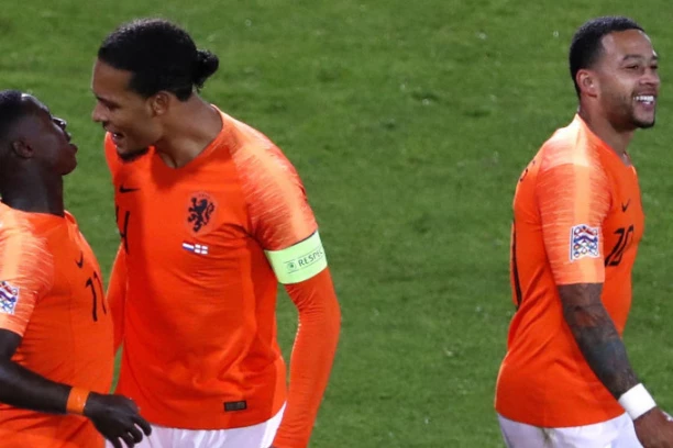 NEVEROVATNA ODLUKA: Šamar ZAPADU - legendarni holandski fudbaler uzima RUSKO DRŽAVLJANSTVO!