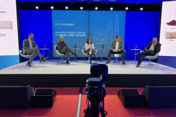 Alternativna revolucija ili revolucija alternativa?