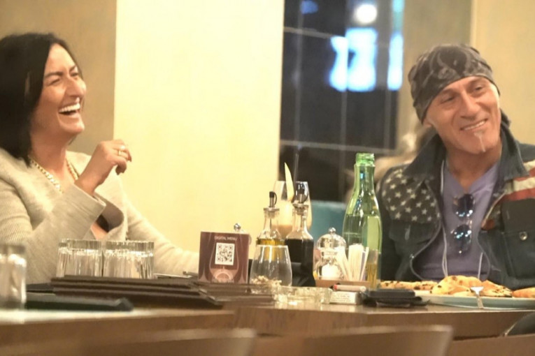 Majka Andreane Čekić i Čenga zajedno