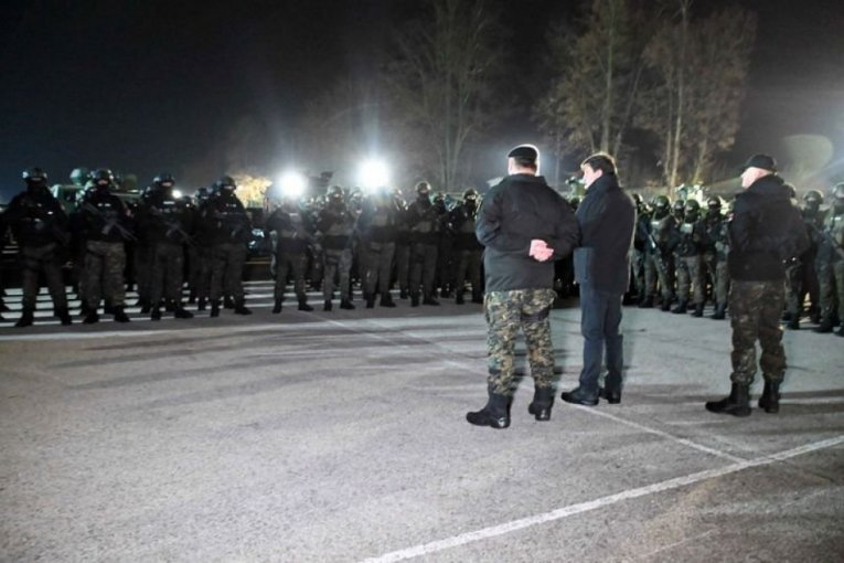 Bratislav Gašić i odred žandarmerije u Kraljevu