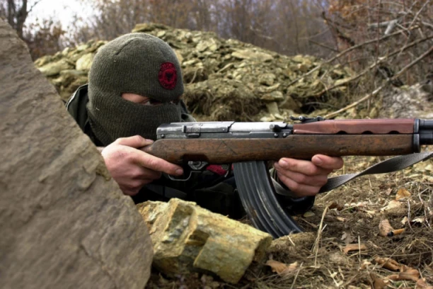 "MOJ MUŽ JE DOBROVOLJNO POSLAO SINA U VOJSKU!" Svedočenje Dragice Božanić: OVK u julu 1998. odvela sve Srbe iz Opteruše!