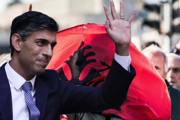 SUNAK TERA HILJADE ALBANACA PO HITNOM POSTUPKU: Britanski premijer o merama protiv ilegalnih migranata