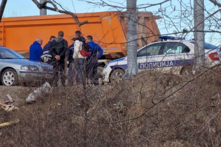 JOŠ JEDNA TRAGEDIJA! Radnika na izgradnji brze pruge u Novom Sadu ubila struja! (FOTO, VIDEO)