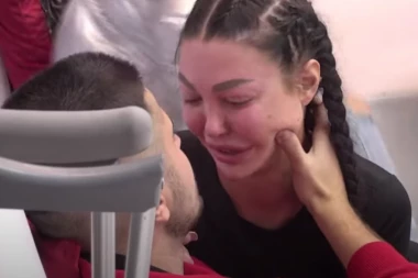 MAJA UPLAKANA ZBOG BILALA: Roni krokodilske SUZE, zadrugari jedva uspeli da je obuzdaju! (VIDEO)