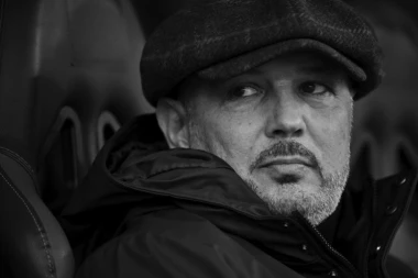 PODIGNUTA KRAGNA: Emotivni oproštaj FSS od Siniše Mihajlovića