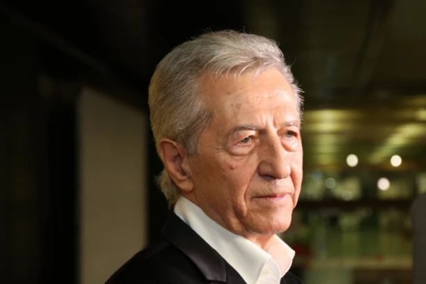 TRAGEDIJA U DOMU MIROSLAVA ILIĆA: Zakleo sam se da više nikad neću uzeti mikrofon u ruke!