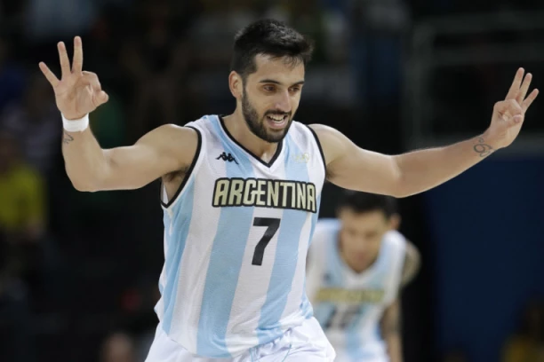 NAVIJAČI U TRANSU: Oglasio se Fakundo Kampaco