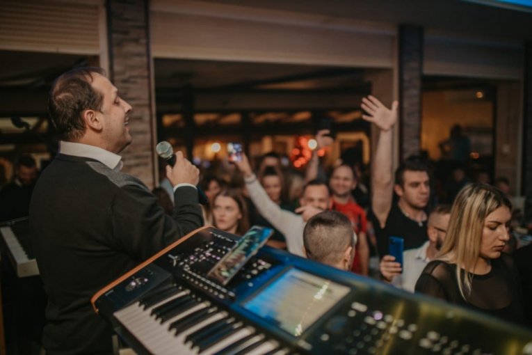 Emir Habibović nastup