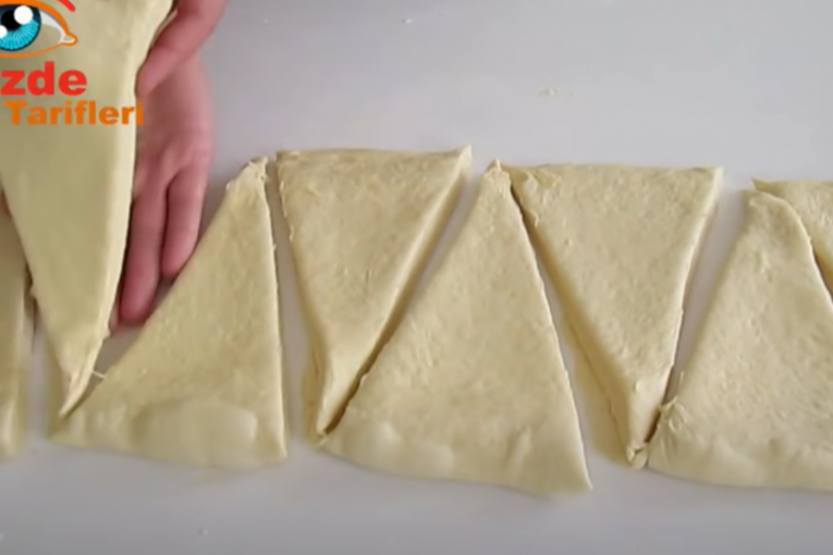 Sečenje testa na trouglove