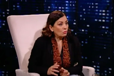 "ANICA LAZIĆ NIJE GLUMICA I NIJE ZAVRŠILA FAKULTET" Ljiljana Blagojević razotkirila novu DEVOJKU Lazara Ristovskog