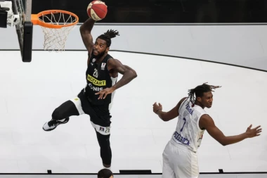 VELIKO POJAČANJE STIGLO U PRESTONICU: Fantastični Francuz dobija OGROMNU pomoć u reketu (VIDEO)