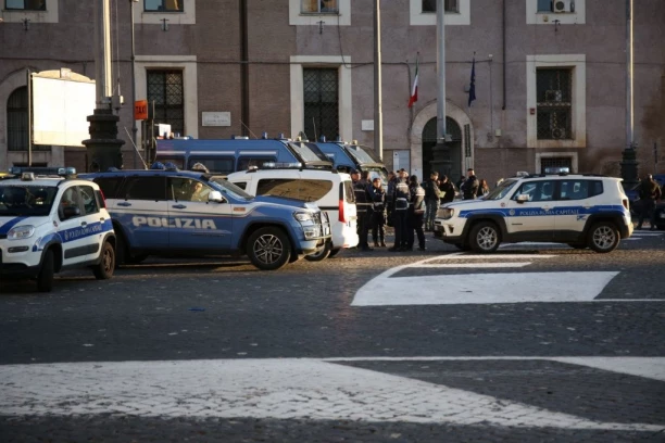 Siniša odlazi na VEČNI POČINAK: Na mestu na kom će Mihajlović biti sahranjen veliki broj POLICIJSKIH SNAGA! (FOTO, VIDEO)