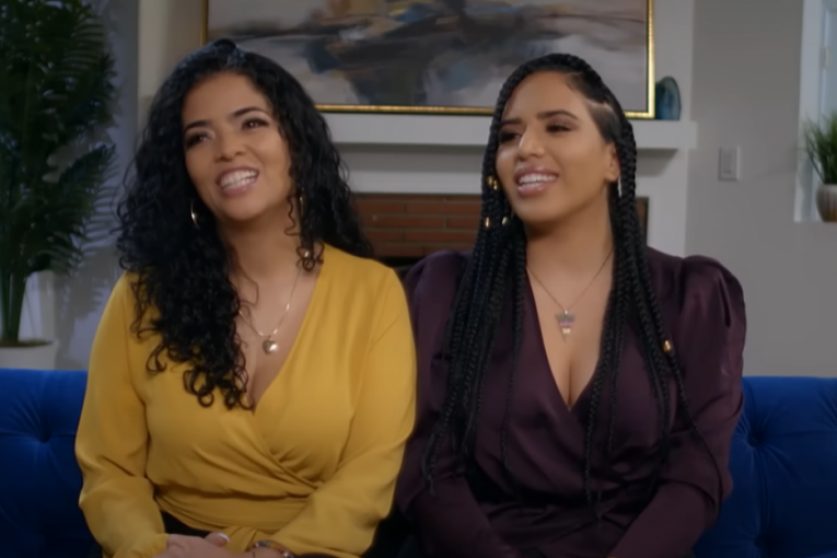 Majka i ćerka na intervjuu