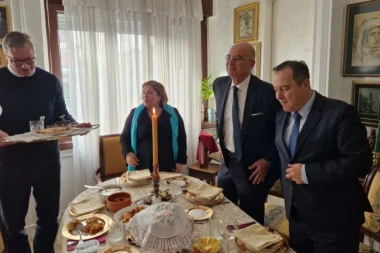 PORODICA VUČIĆ OBELEŽAVA SVETOG NIKOLU! Gosti ministri spoljnih poslova Grčke i Srbije! (FOTO)