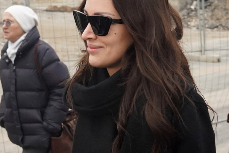 Aleksandra Prijović slike