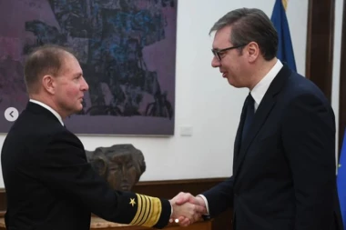 VUČIĆ SE SASTAO SA ADMIRALOM MANČOM: "Zamolio sam da NATO zaštiti naš narod na KiM" (FOTO)