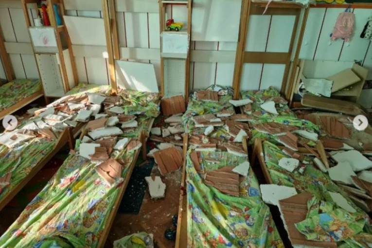 VEŠTAK JE REKAO DA OVO NIJE MOGLO DA SE PREDVIDI! Predsednik opštine Inđija otkrio u kakvom su stanju mališani na koje je pao plafon u vrtiću!