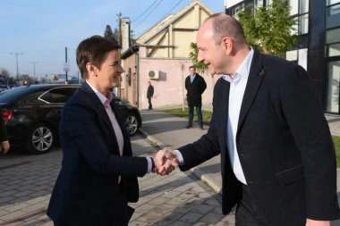 Prestižna kompanija IBM došla u Srpsku Atinu! Gradonačelnik Đurić: Otvoren je razvojni centar u našem gradu, gde će preko 60 inženjera raditi na razvoju softvera