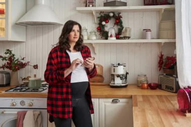 TRUDNICA U NOVOGODIŠNJOJ NOĆI: Šta smete da jedete, a šta je strogo zabranjeno?