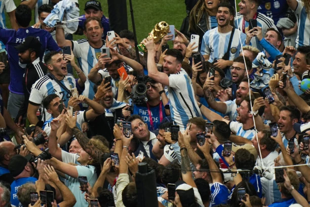 MESI PREDSEDNIK ARGENTINE! Narod je jasan, sada Leo IMA REČ!