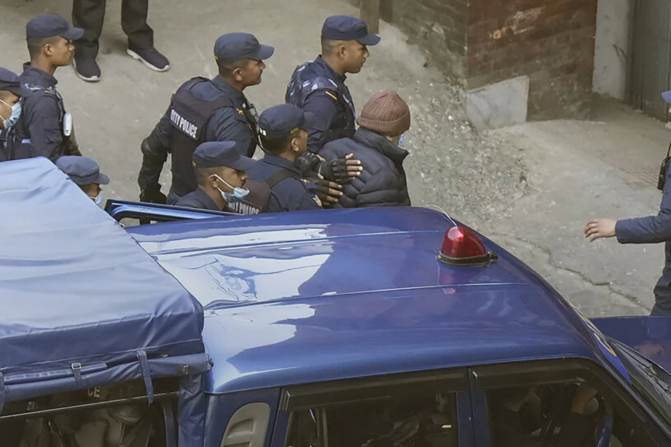 ZMIJA NA SLOBODI! SERIJSKI UBICA PUŠTEN IZ ZATVORA: Ubio više od 20 ljudi, harao i Balkanom - evo zašto više neće biti iza rešetaka (FOTO/VIDEO)