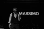 MASSIMO POSLEDNJI KONCERT PEVAO SA DRENOM U PLUĆIMA! Doktori mu ZABRANJIVALI, a onda bili iza scene, osećao je da mu se bliži KRAJ: Ovo je nastup mog života!