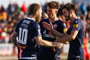 ZVEZDA ČEKA VIŠE OD 10.000.000 EVRA! Bogataš kupuje NAJSKUPLJEG igrača crveno-belih - treniraće ga miljenik "Grobara"?