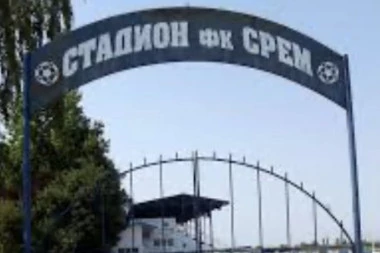 NEKADA GIGANT U REGIONU: Sada se bori za goli fudbalski život!