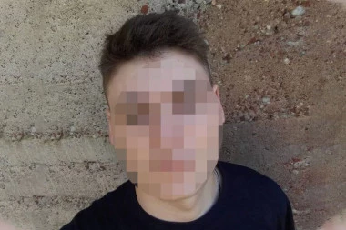 NJEGA JE OTAC ZAKLAO KOD PARAĆINA! Ovo je mladić koji je zverski ubijen: Prijatelji se opraštaju od njega (FOTO)