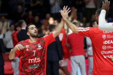 SPEKTAKULARAN DOČEK "DELIJA": Kampaco DEBITOVAO za Zvezdu - LUDNICA u Pioniru!