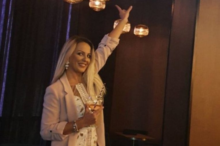 Branka Bojić slavi rođendan na poslu