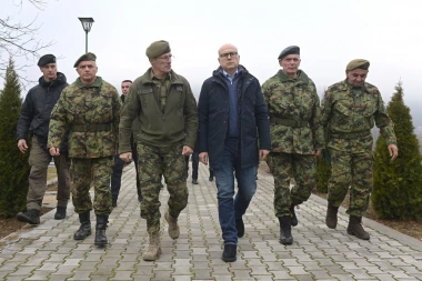 KOME SMETAJU BADNJAK I SRPSKA TROBOJKA?! Oglasio se Miloš Vučević o napadu na srpsko dete i mladića - zgrožen sam brutalnim nasiljem!