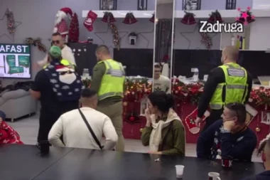 CAR PRED DISKVALIFIKACIJOM: Obezbeđenje opkolilo Zadrugu, neviđeni lom u Beloj kući! (VIDEO)