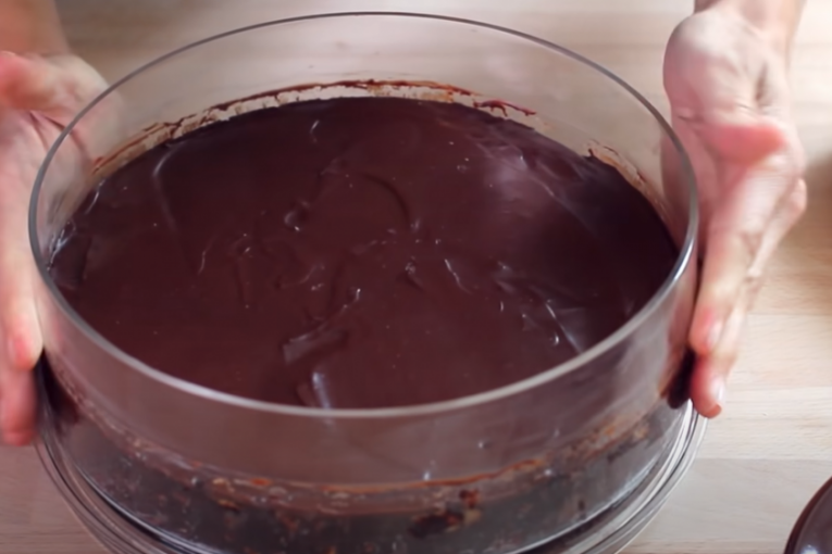 Torta nakon što je bila u frižideru