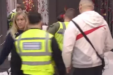 BUJANOVAČKA PROSTITUTKO, SLOVENKA JE VRAČARA! Maja i Aleks u BRUTALNOM sukobu, obezbeđenje odmah uletelo da ih razdvaja! (VIDEO)