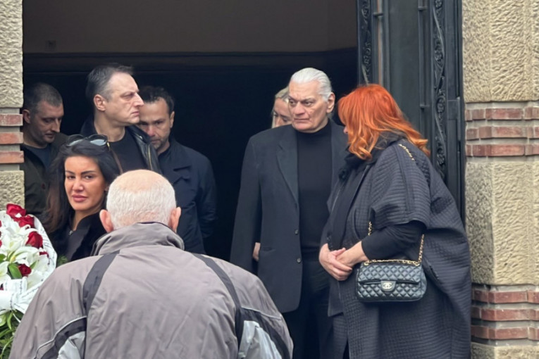 Kuma Marine Tucaković, Marijana na sahrani