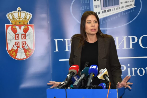 Vujović u Pirotu: Kvalitet vode i vazduha u graničnim okvirima