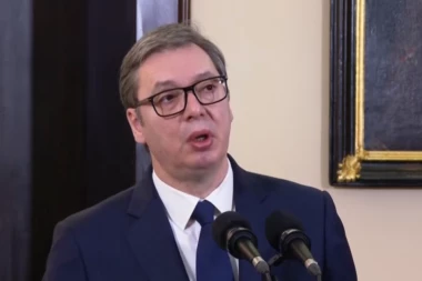 HOĆE DA PROTERAJU SRBE SA KOSOVA! Predsednik pitao zapadne sile: Gde žurite?