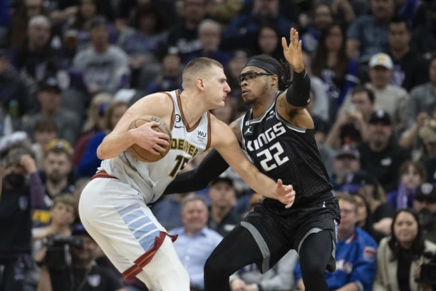 JOKIĆ PONOVO DOMINIRAO: Skok mu falio za tripl-dabl - POVREDA Pokuševskog! (VIDEO)