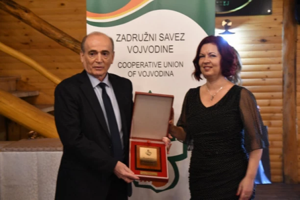 KRKOBABIĆ DOBITNIK POSEBNOG PRIZNANJA: Doprinos razvoju zadrugarstva