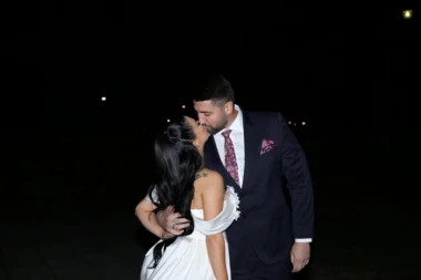 PORODILA SE SUPRUGA NIKOLE RAĐENA: Milica na svet donela naslednika!