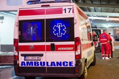 UDES NA DORĆOLU! Povređen muškarac (35), odmah prevezen u Urgentni centar