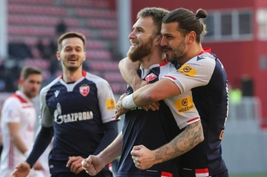 ZVEZDA NA MUKAMA: Čuveni klub SILNO ŽELI jednog od najboljih igrača crveno-belih, na "Marakanu" stigla MILIONSKA PONUDA!