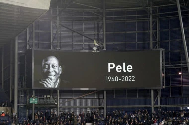 E, TOLIKO JE VELIKI BIO! Brazil PLAČE za legendom, Pele dobio ogromnu počast!