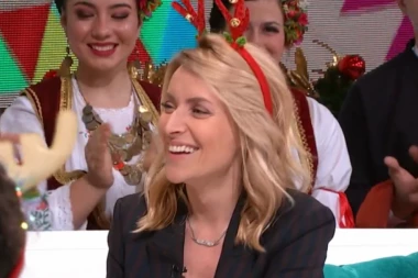 ANĐELKA PRVI PUT JAVNO O TRUDNOĆI PROGOVORILA: "Sad moram da jedem za dvoje" (FOTO)