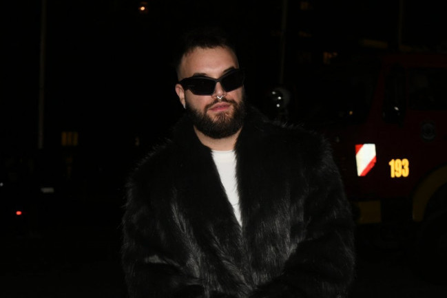 Nući ispred Skupštine za Novu godinu 2023