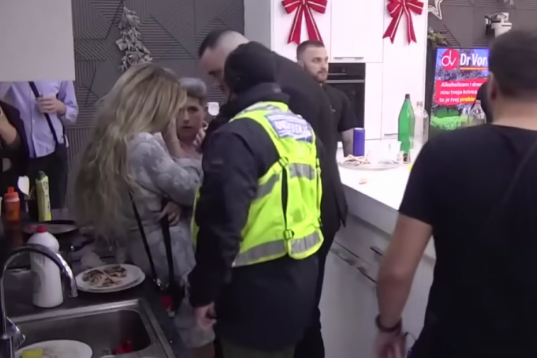 Aleksandra Nikolić i Miljana Popović svađa