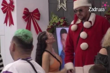 VANREDNO UBACIVANJE JANJUŠA U ZADRUGU: Maja Marinković prebledela kad ga je videla, odmah počela da ga muva! (VIDEO)